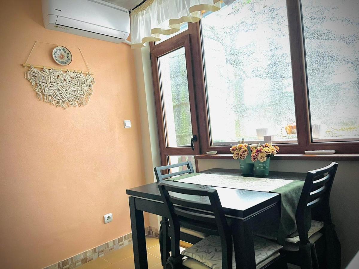 The Green Guest House Of Veliko Tarnovo-Amazing View, Top Location Exterior photo