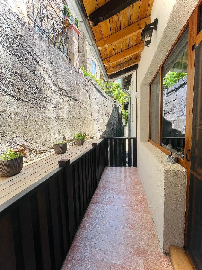 The Green Guest House Of Veliko Tarnovo-Amazing View, Top Location Exterior photo